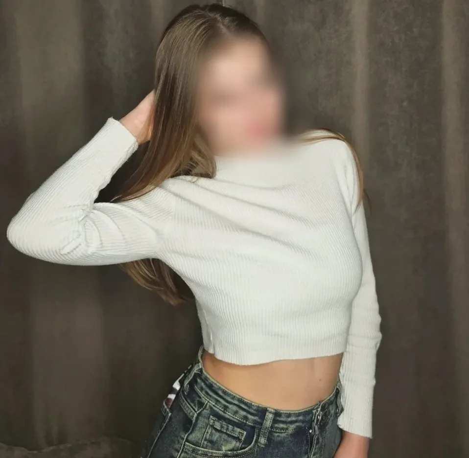 Antonia, 23