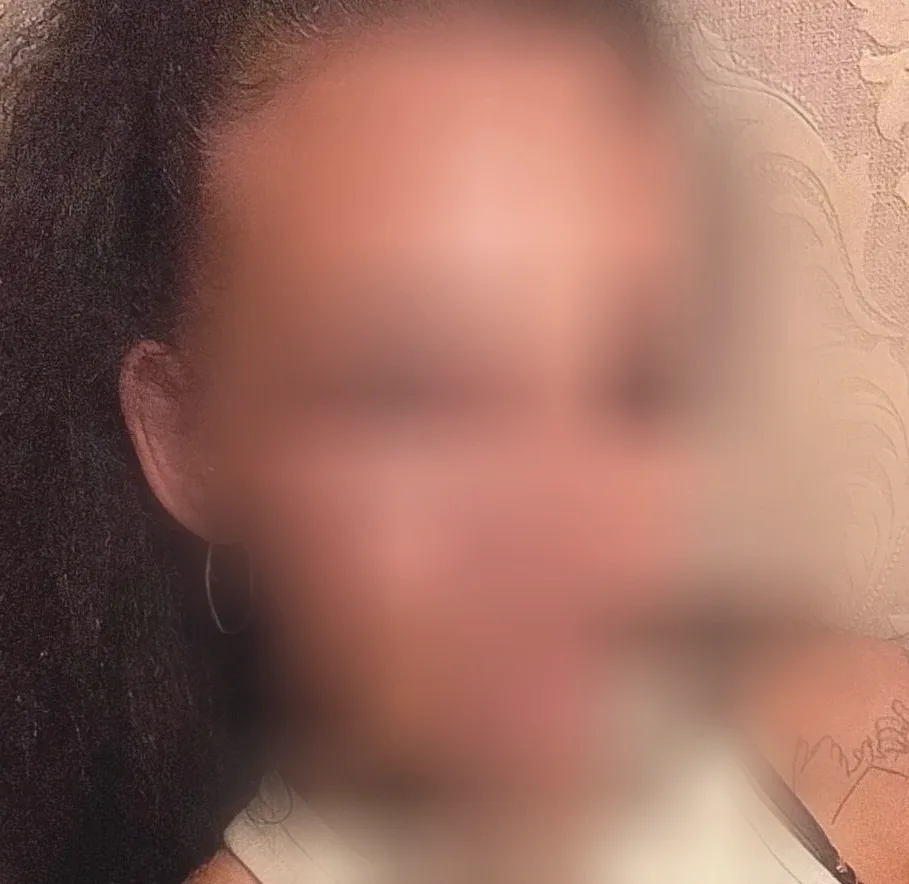 Carina, 38