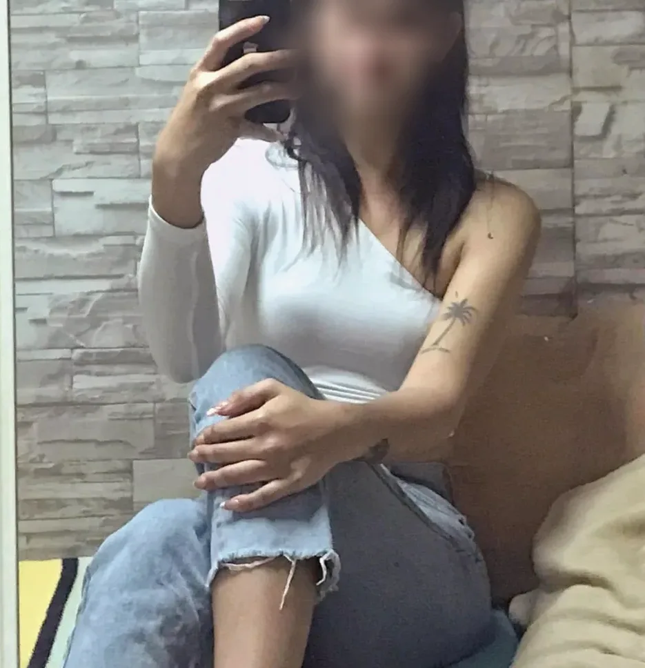 Fabienne, 32