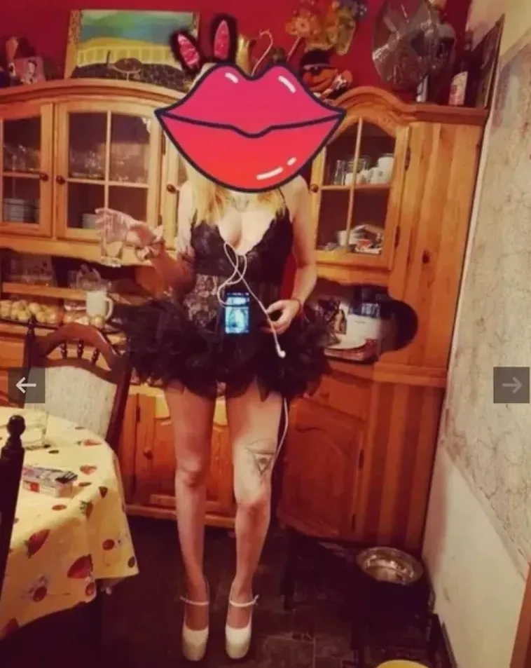 Leyla, 34