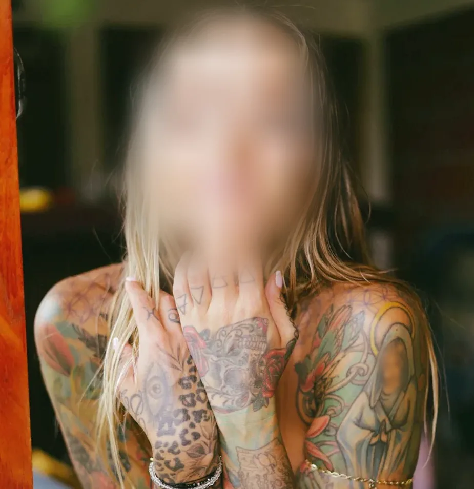 Lucia, 36