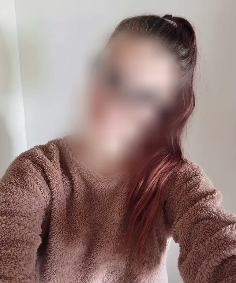 Luisa, 28